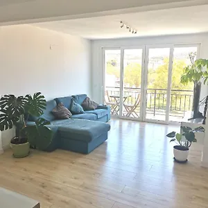 https://confortable-habitacin-en-piso-bien-situado-y-luminoso.hotelsinnerja.org