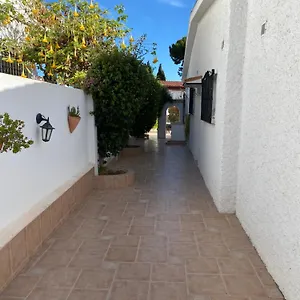 https://villa-el-paraiso.hotelsinnerja.org